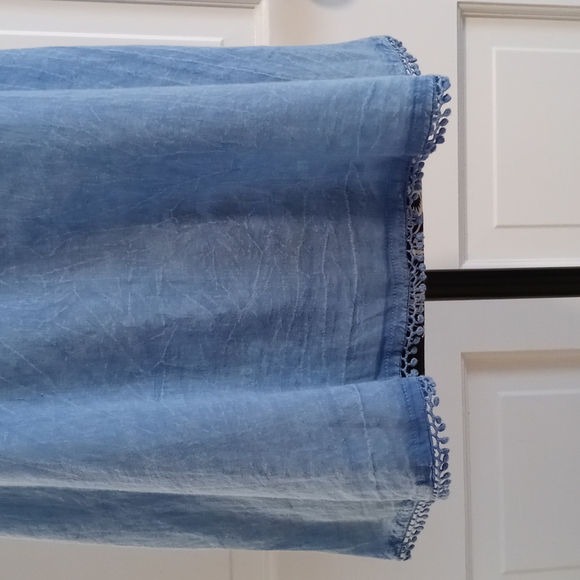 💙Lilka (Anthropologie)💙 - Chambray Parker Swing Tank - Picture 6 of 10